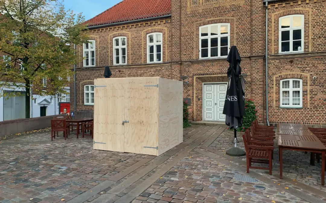 Maren i trækassse…..